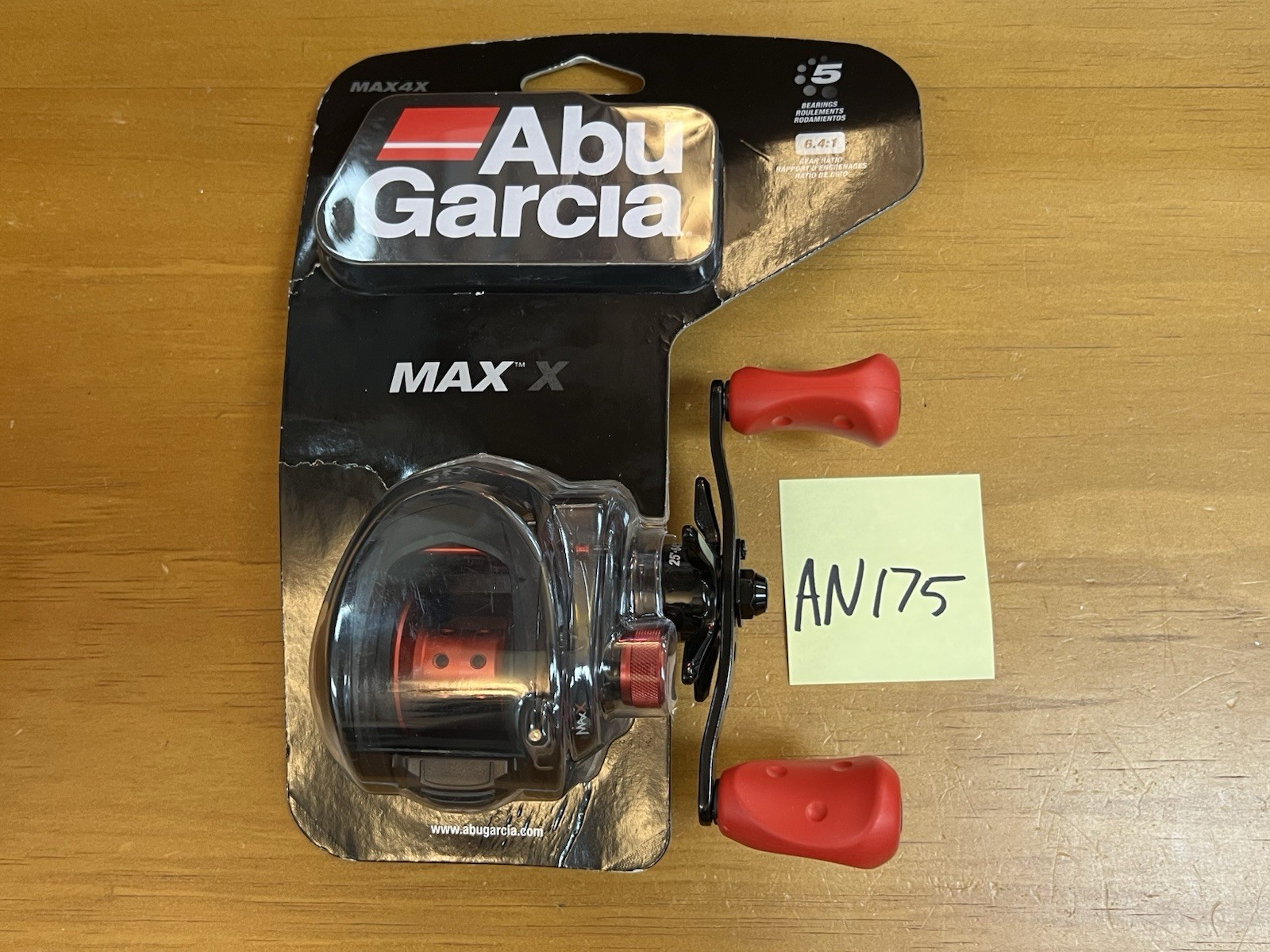Abu Garcia MAX 4X 6.4:1 5 Bearing Black/Red RH Baitcaster 7.4oz Fishing Reel