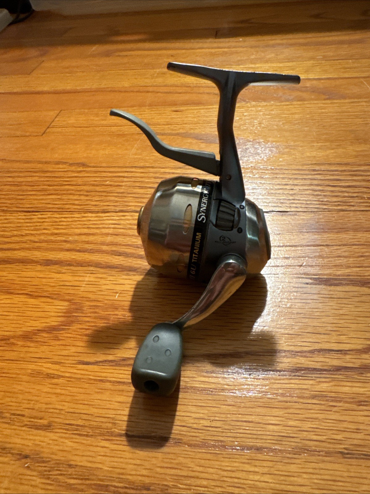 Shakespeare Synergy TI 6U Titanium 2 Ball Bearing Underspin Fishing Reel