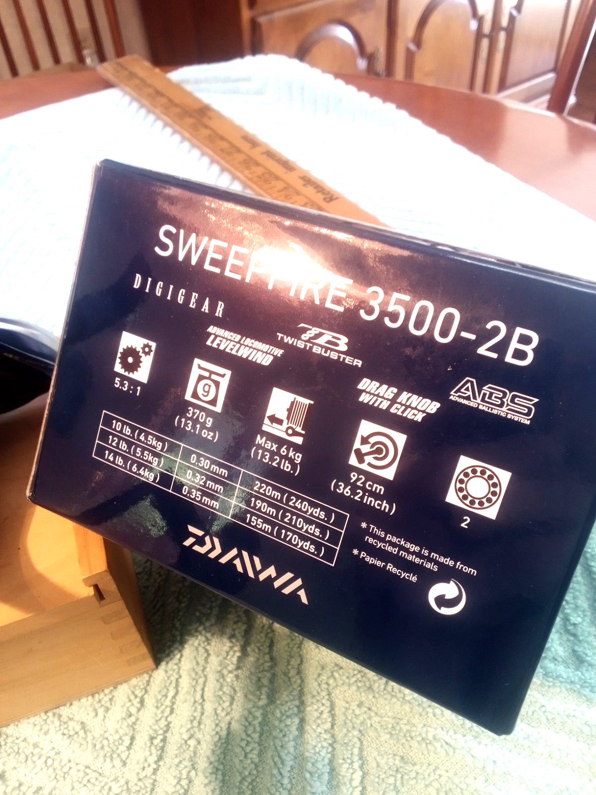 Daiwa Sweepfire 3500-2B Spinning Reel. W/ Original Box