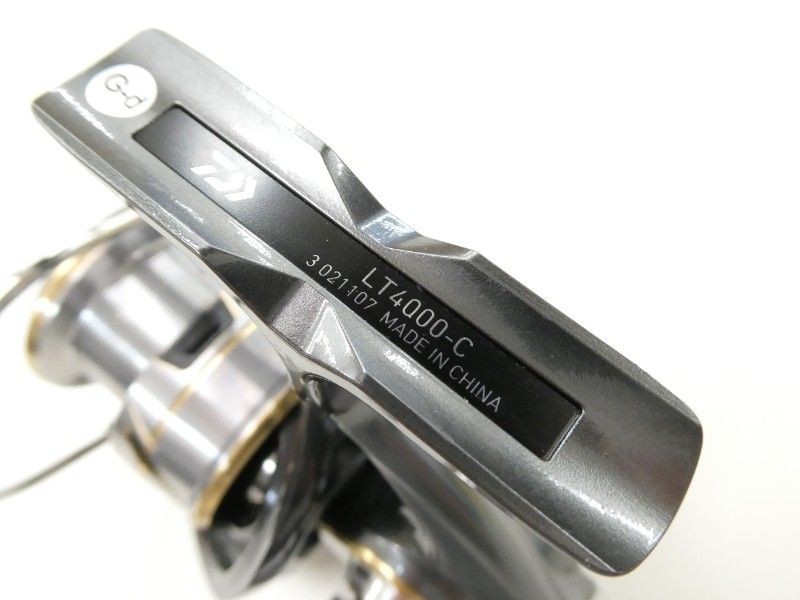 DAIWA Spinning Reel 20 LUVIAS LT4000-C 5.2:1 Saltwater Freshwater Bass