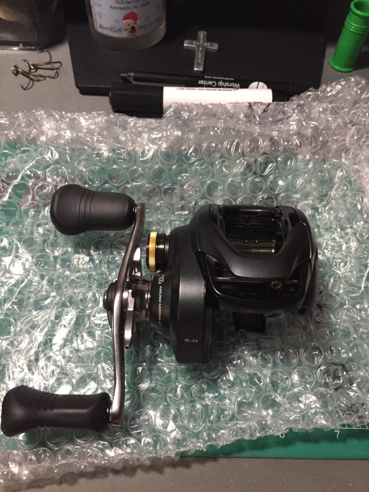 SHIMANO CURADO 200 PG RIGHT HAND BAITCAST REEL 5.0:1 GEAR ATIO NEW IN BOX