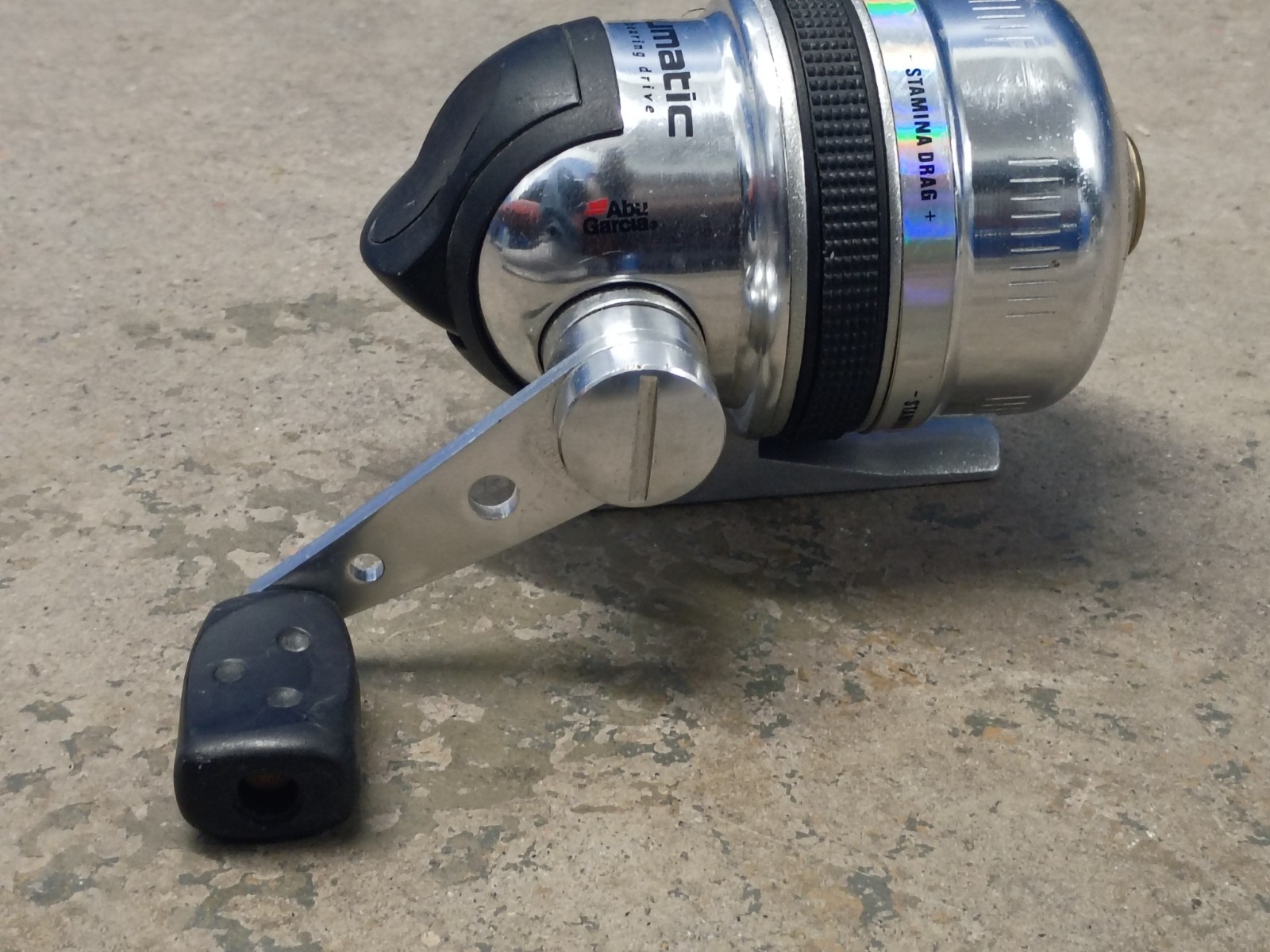 Abu Garcia Abumatic 726 Spincast Reel Closed Face Fishing Reel Made In The USA.