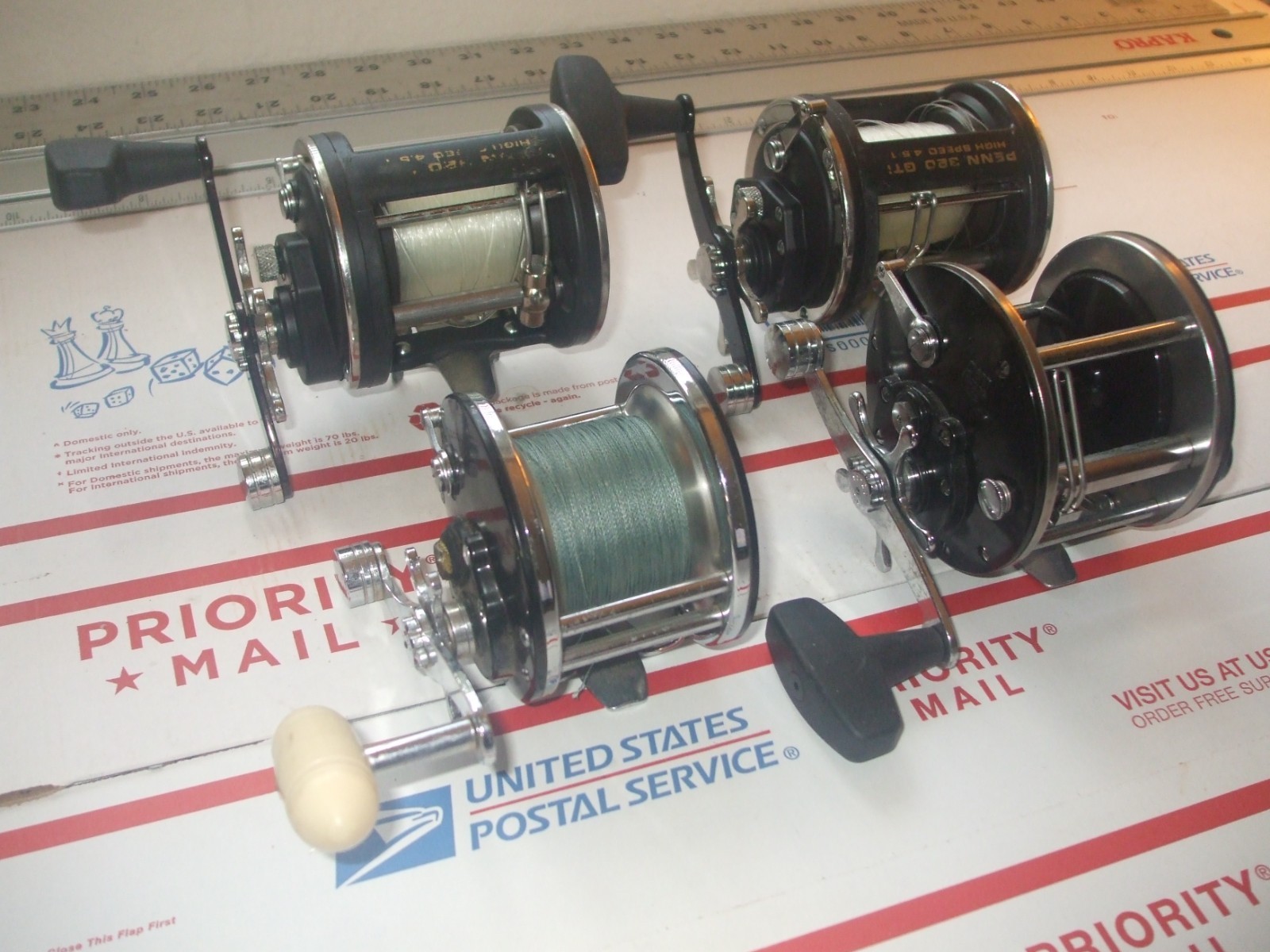 LOT OF 4 PENN CONVENTIONAL REELS 2 320 GTI 309 LEVEL WIND LONG BEACH 60