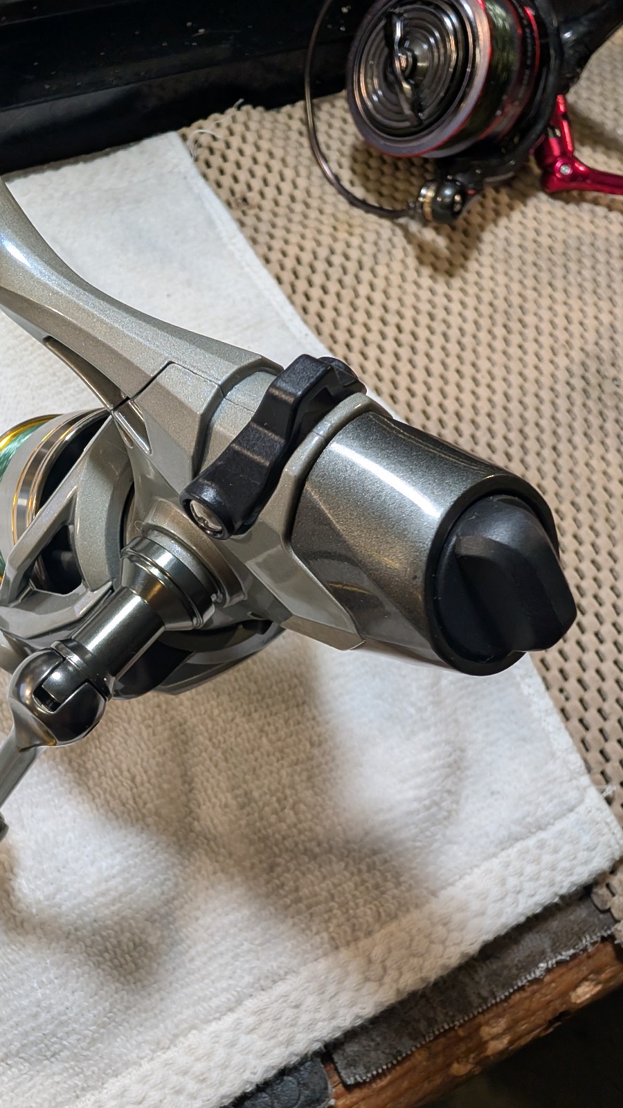 Okuma Avenger ABF-4000 Baitfeeder. 7 Ball Bearings. Brand New-Perfect Condition!