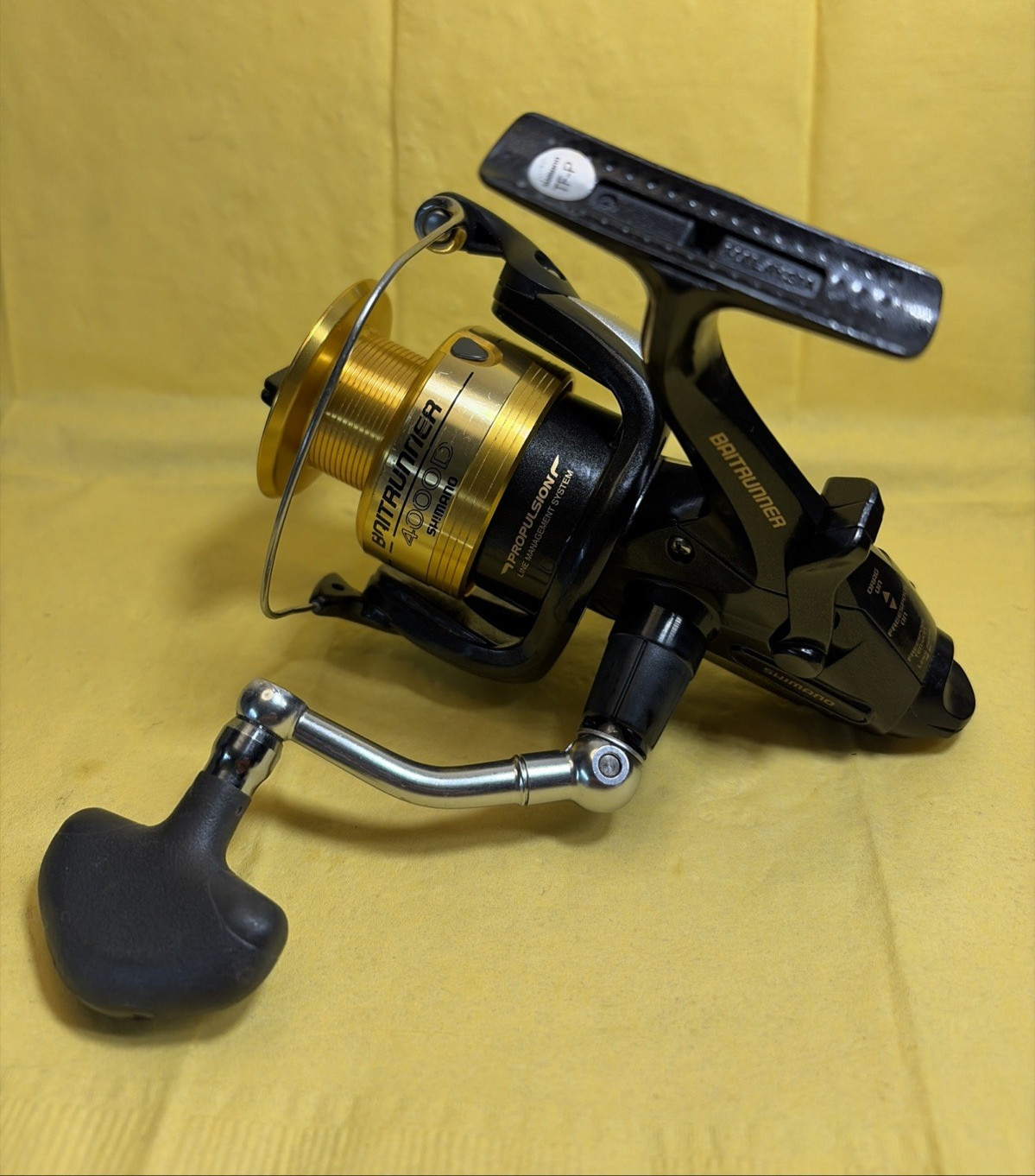 Shimano Baitrunner 4000D Big Game Saltwater Spinning Reel Clean and Nice