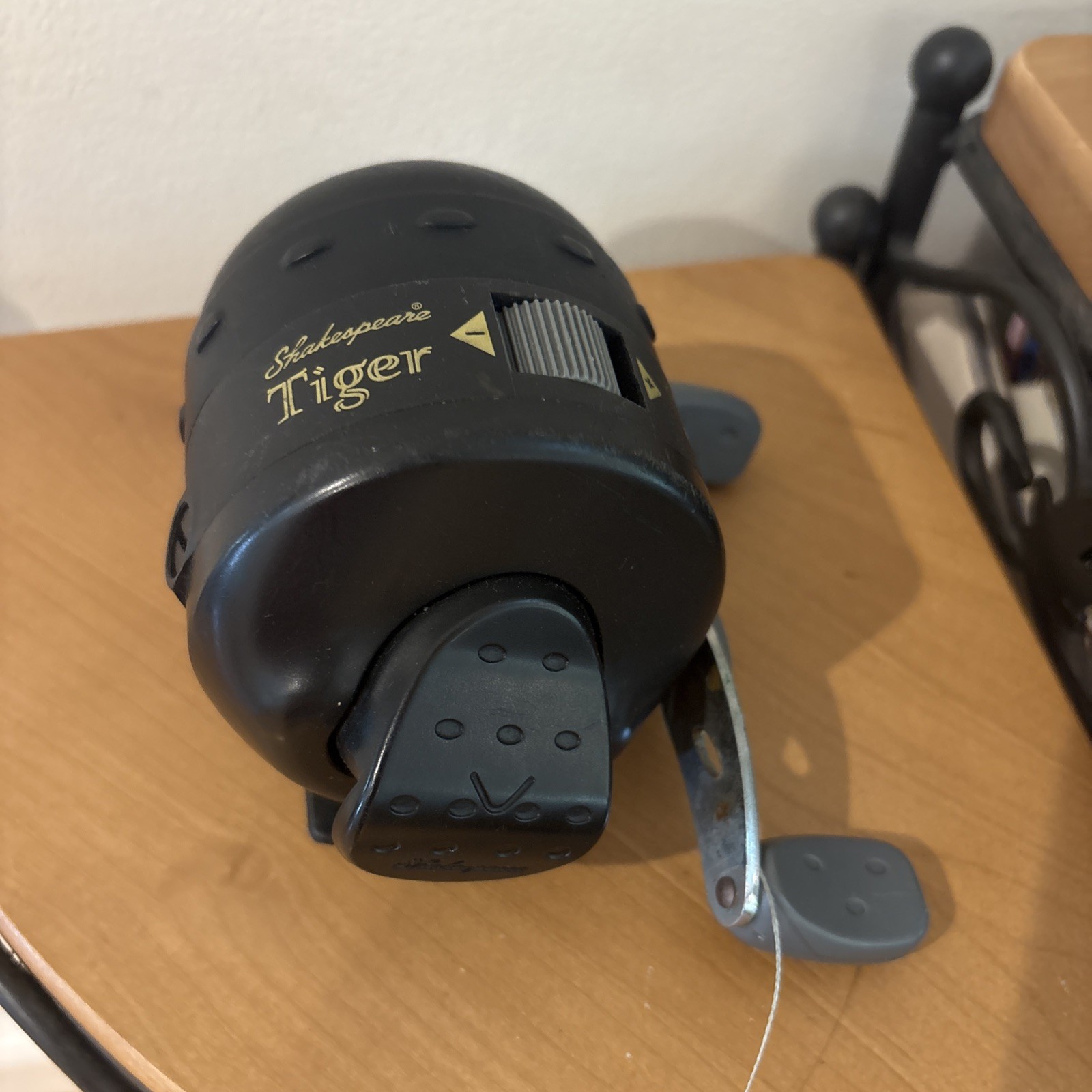 Vintage Shakespeare Tiger Closed Face Spin Fishing Reel
