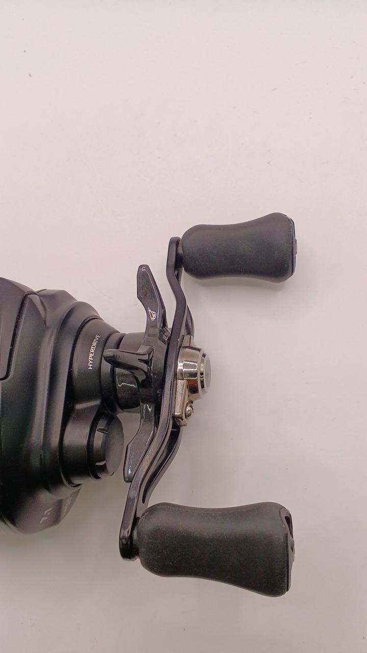 Daiwa Tatula TW 80H Baitcasting Reel High Gear With Box With Manual