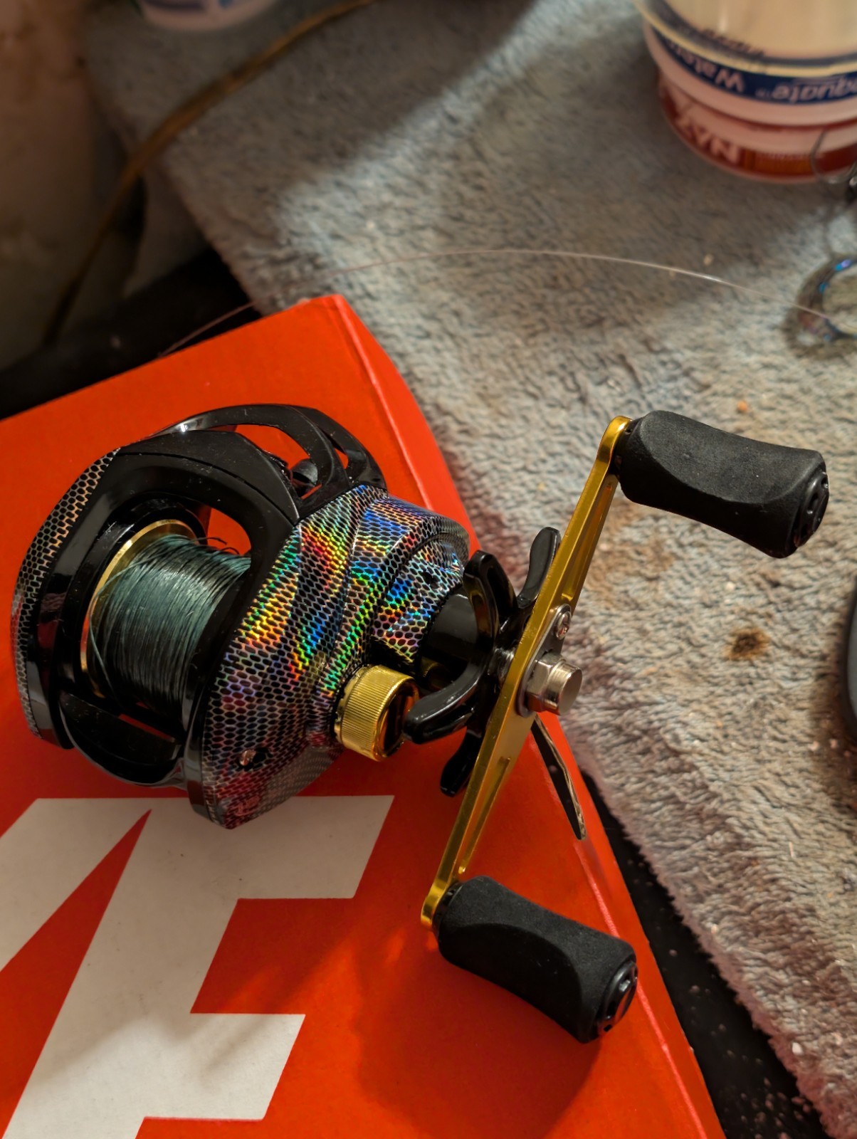 Carbon Fiber Baitcast Reel Right Hand Retrieve 7.2:1 Star Drag 30lb Power Pro
