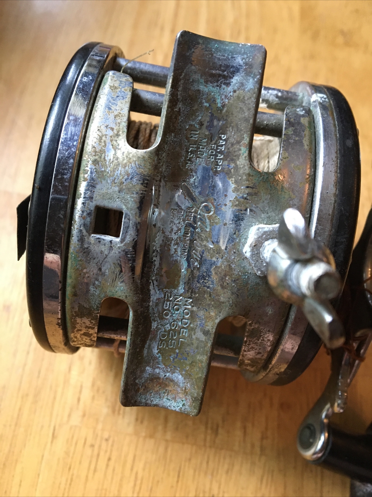 JALEOXE Vintage Fishing Reel Model 625 Bait casting Bronson Michigan USA Parts