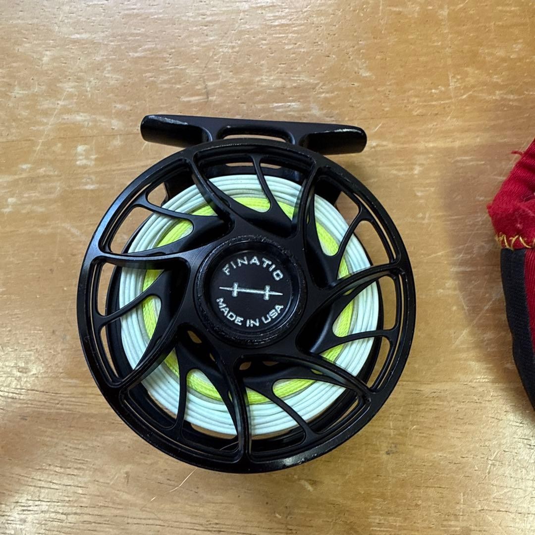 HATCH FINATIC 1 Plus Black with case