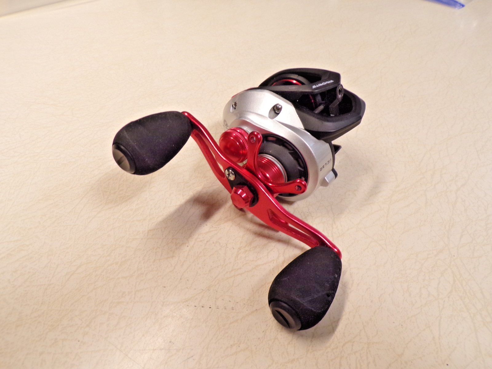 NEW – Favorite Bait Casting Fishing Reel – 7.2:1 GEAR RATION – 9 BALL BEARING –