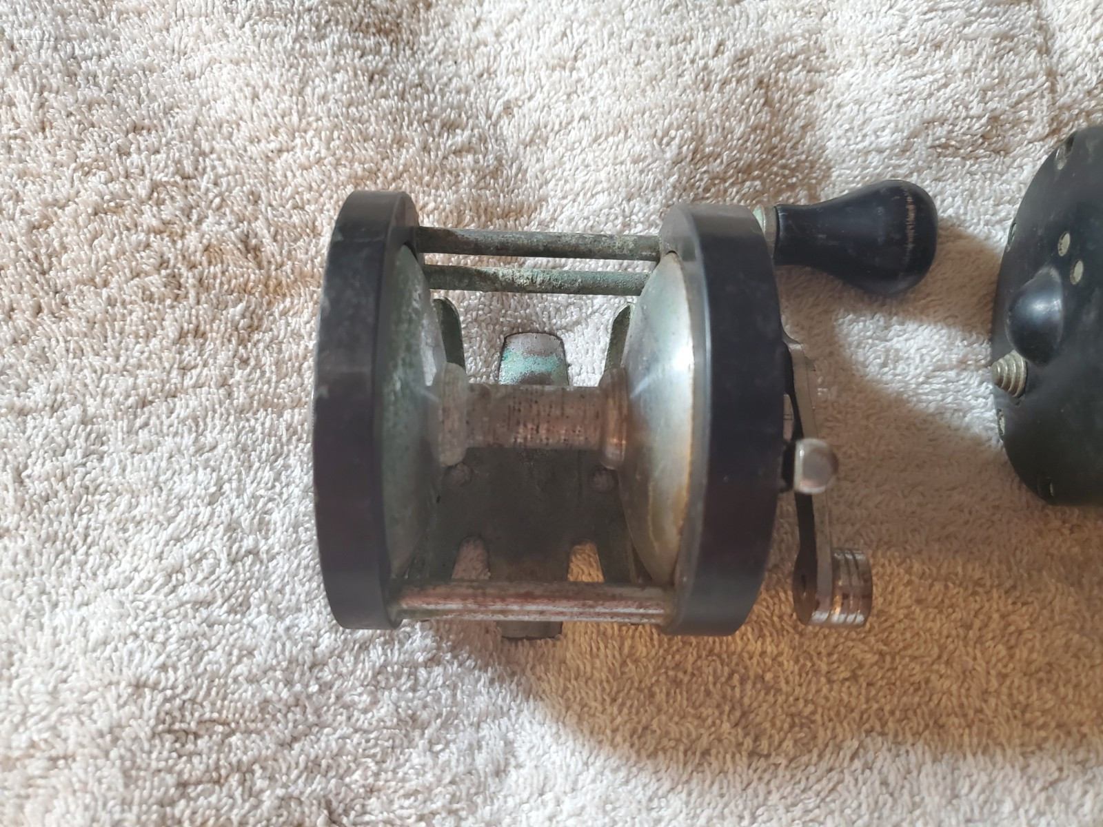 Reels x 3 Parts Non-Working Sealake #930,AllCoast #11-850,South Bend Spin Cast