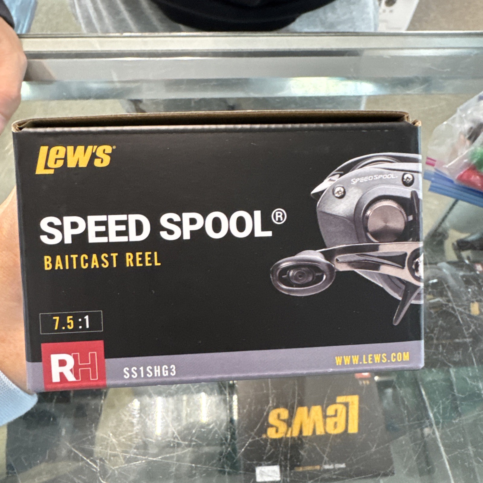 Lew’s Speed Spool Baitcast Reel BC 7.5:1 RH RH 9+1BB 7oz