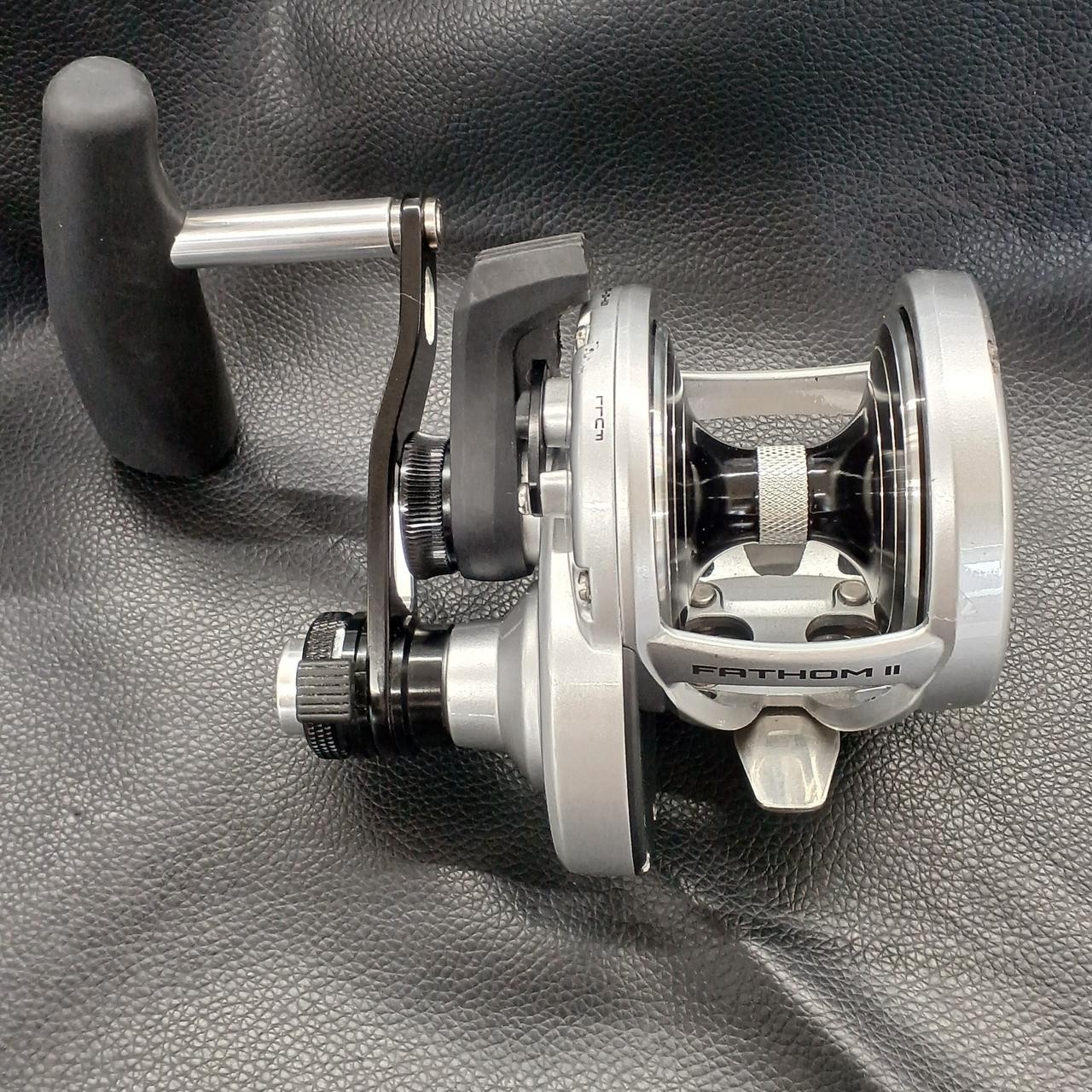 Penn Fathom II Electric Baitcasting Reel Double Axis Fishing Gear