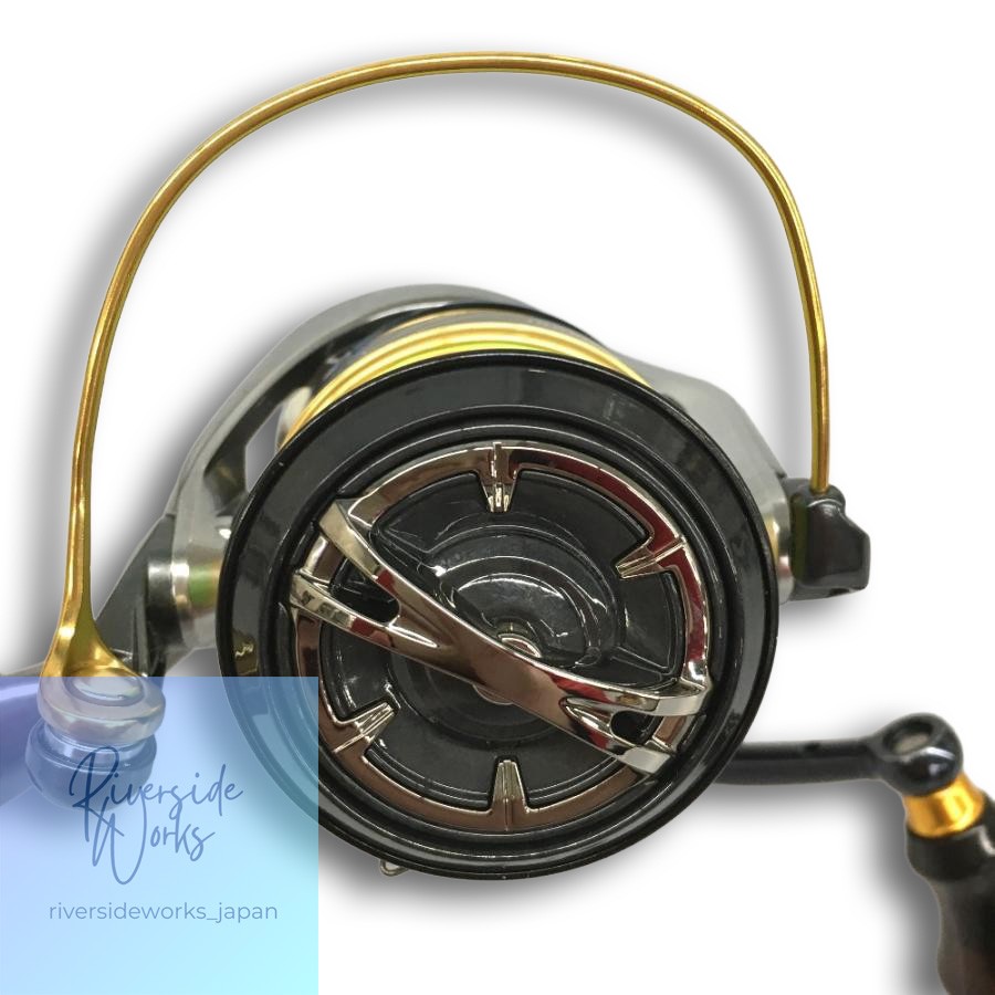 SHIMANO 16 Vanquish 4000HG Spinning Reel with Line Used Condition JP