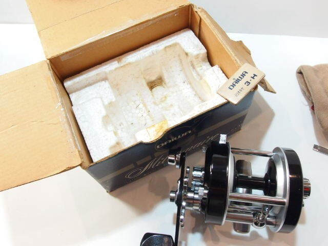 Daiwa Millionaire 3H Baitcasting Reel Near Mint 298g, Right-Hand, Old Model