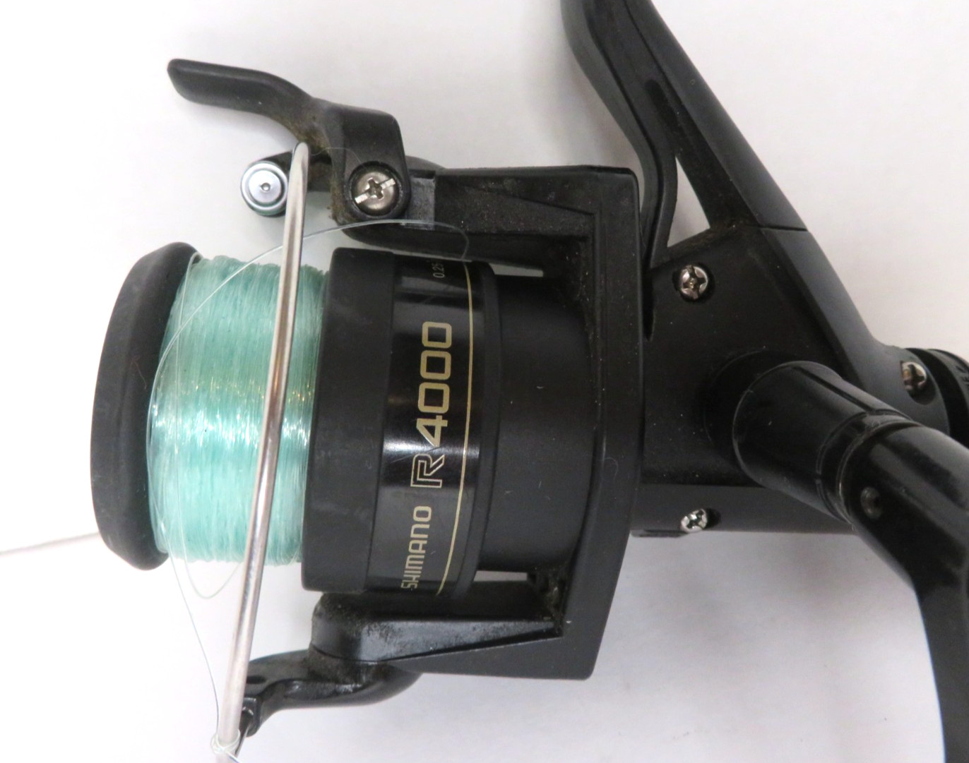 SHIMANO IX 4000R Fishing Spinning Reel 4.2:1 Black 12 LB Pre-Spooled