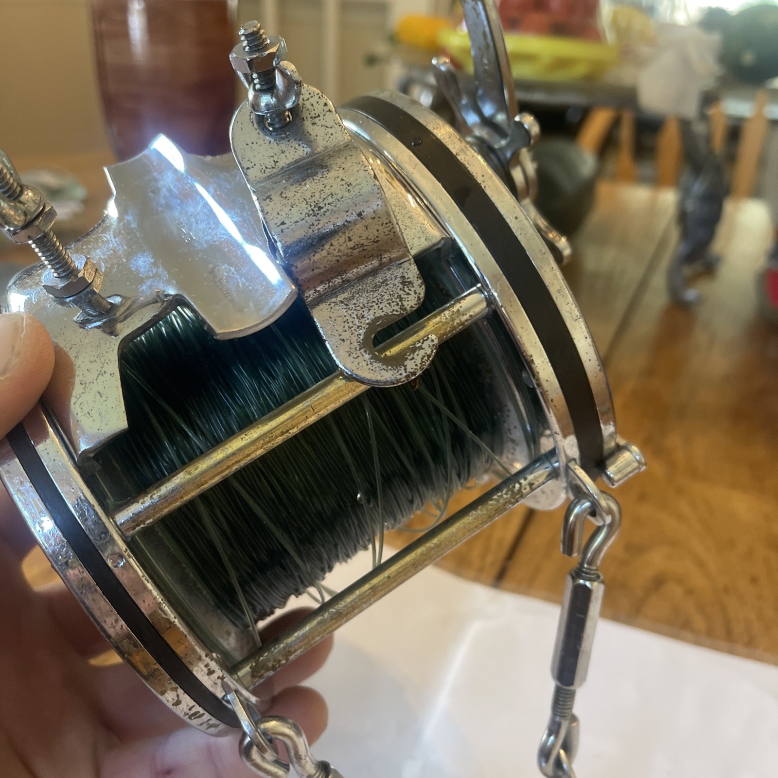 Vtg Penn Senator 9/0 Fishing Saltwater Reel Red Handle Harness Ready Rod Mount