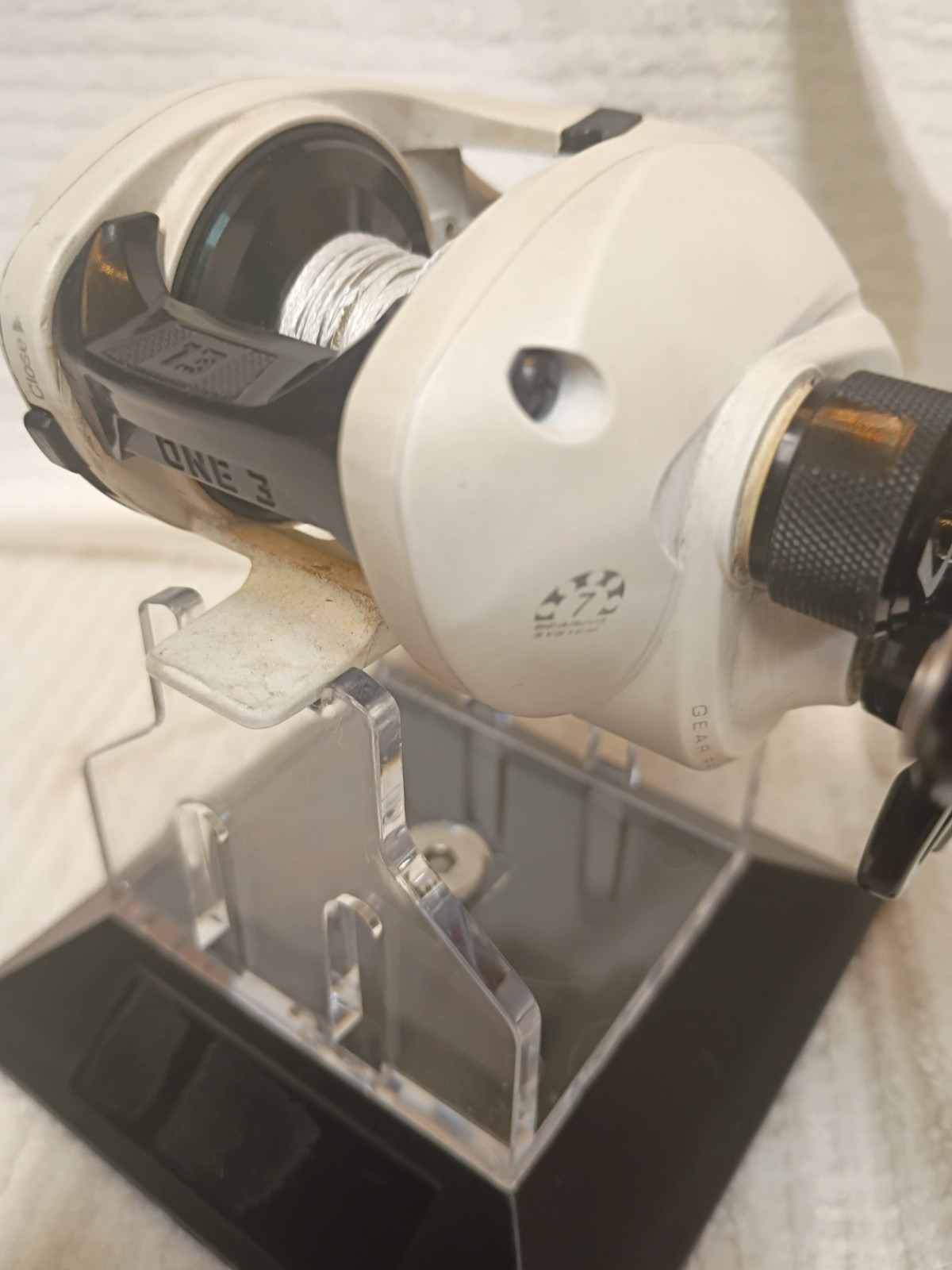 13 Fishing Origin C 8.0:1 Right Hand Casting Reel – C-8.2-RH