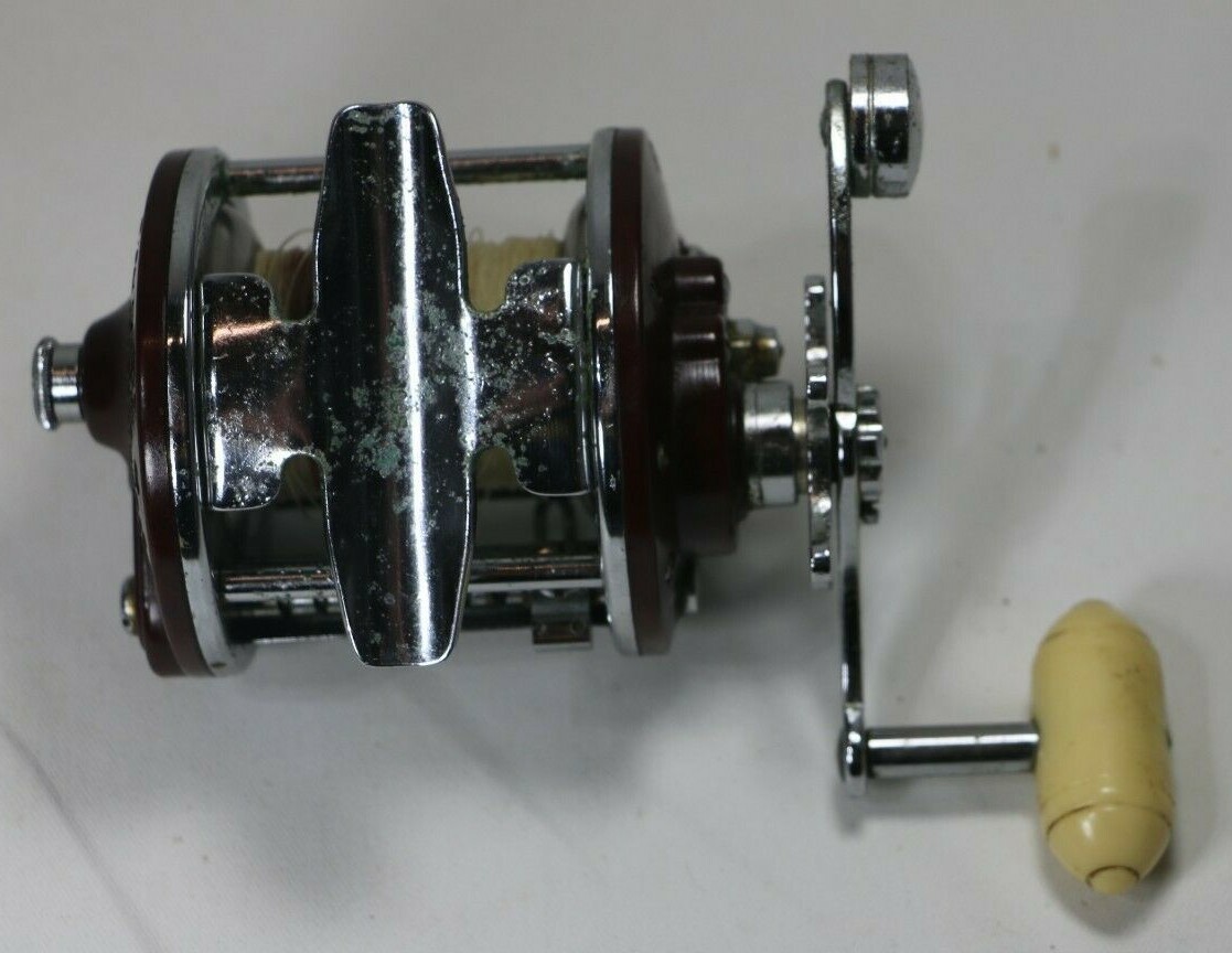 Vintage Penn Levelwind Peerless No. 9 Burgundy Fishing Reel – Made in USA