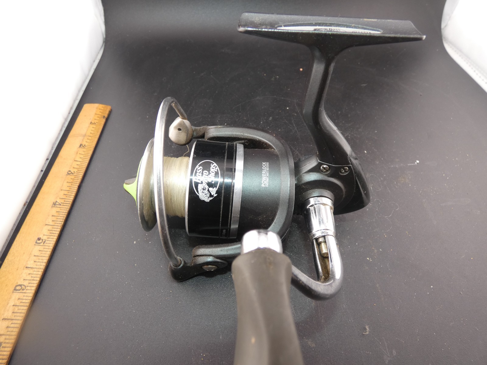 Bass Pro Shops Tourney Special TSX40B Black & Green Spinning Fishing Reel