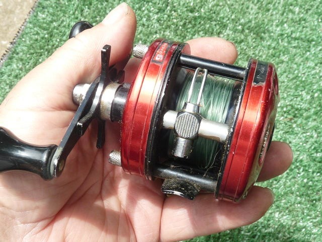 Classic Ambassadeur4600 AL Bait Casting Reel RH #2