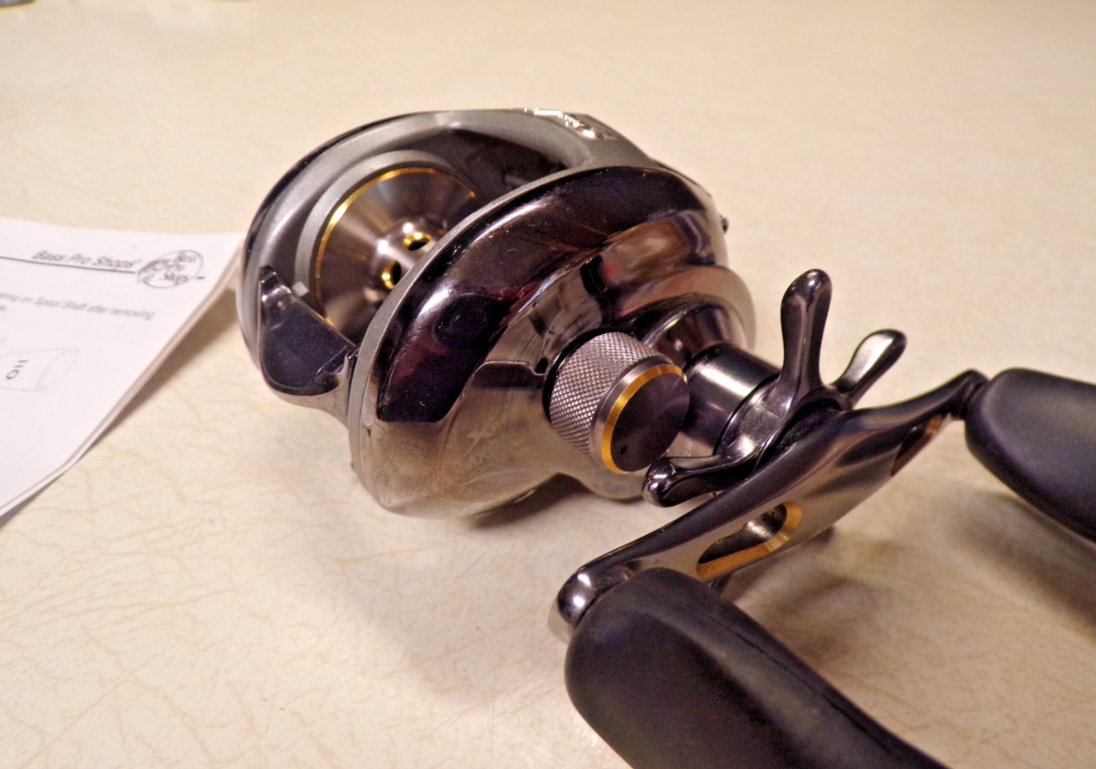 BASS PRO SHOPS FISHING REEL – CHROME SERIES – 10 BALL B. – 6:4:1 GEAR RATIO