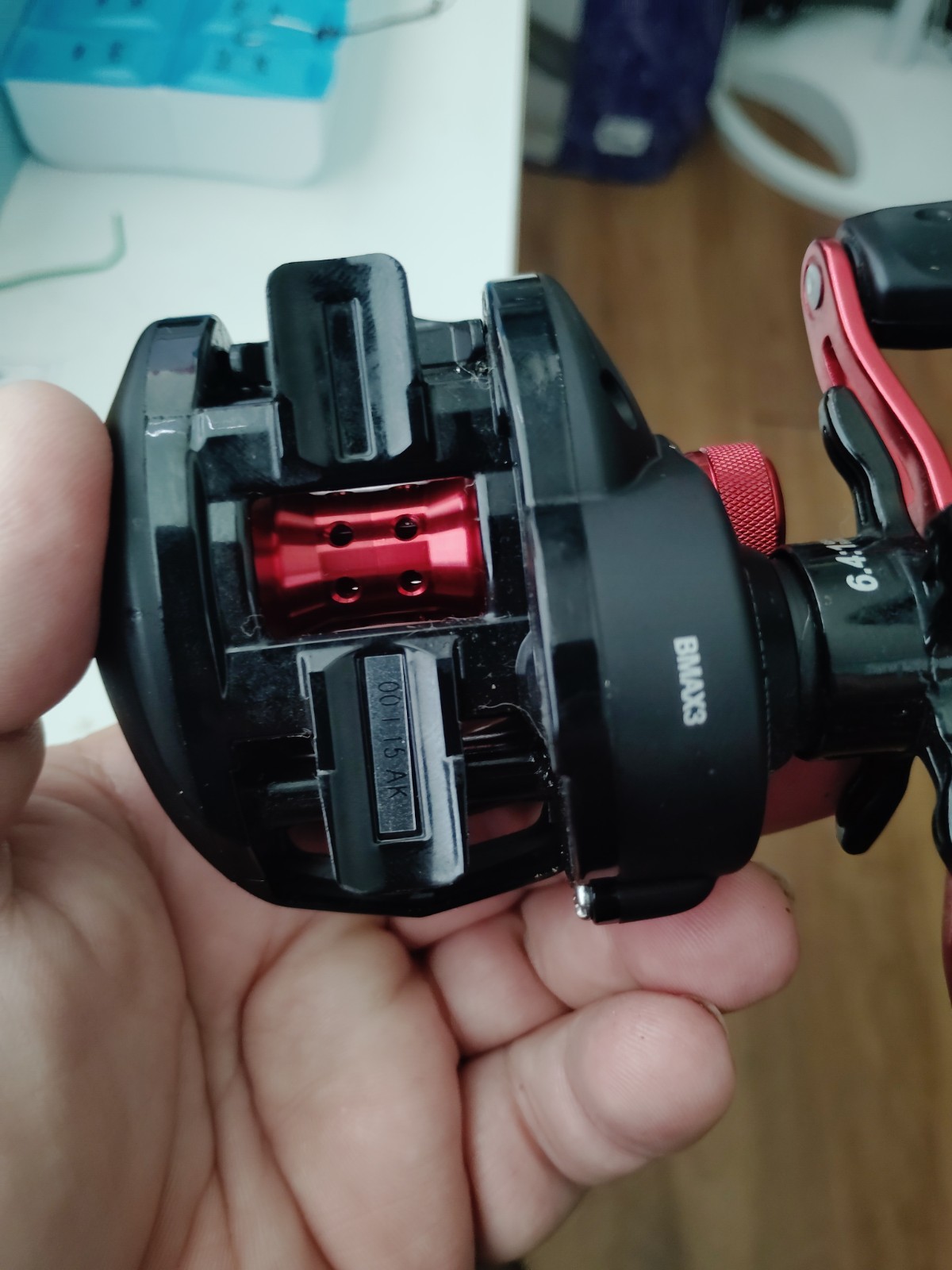 Abu Garcia Black Max BMAX3 Low Profile Baitcast Reel 6.4:1 5BB RH 15lb