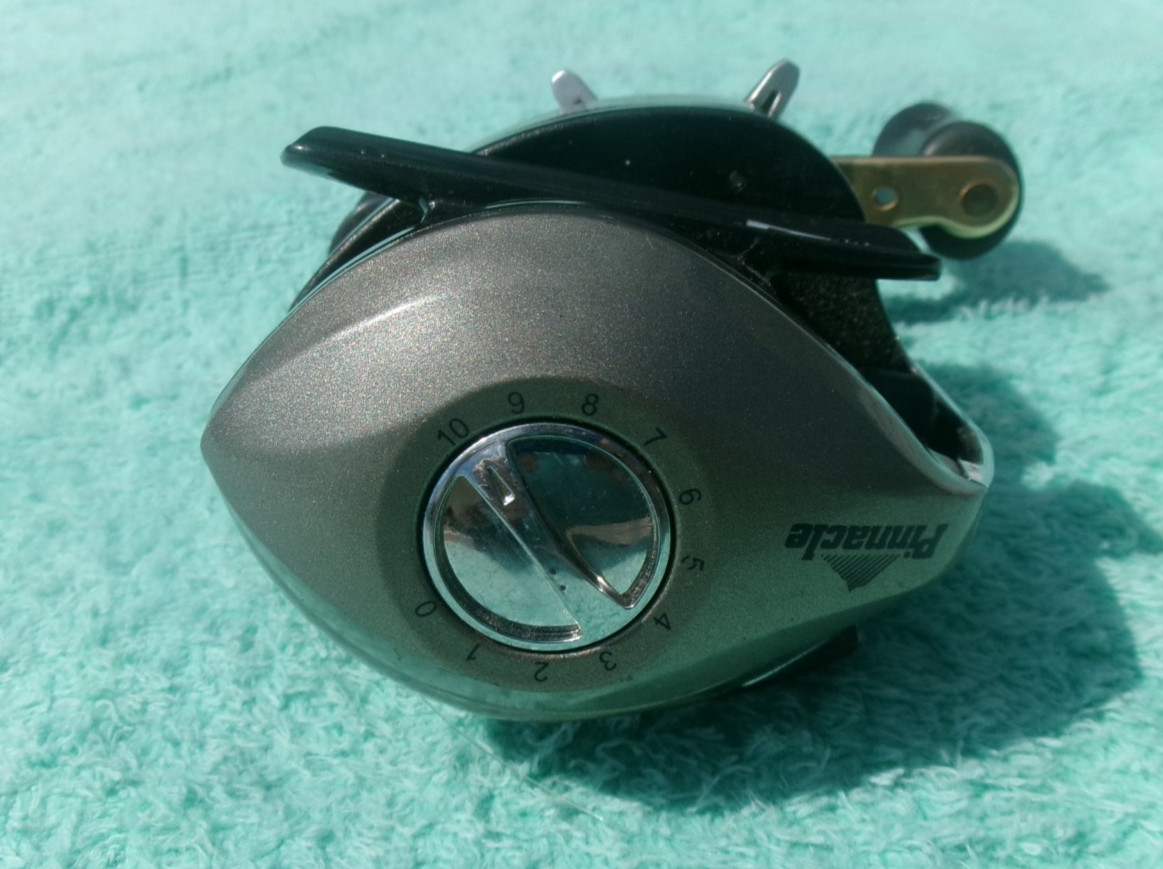 Pinnacle Platinim Plus LP 100 6 Bearings 6.2:1 Gear Ratio Baitcasting Reel