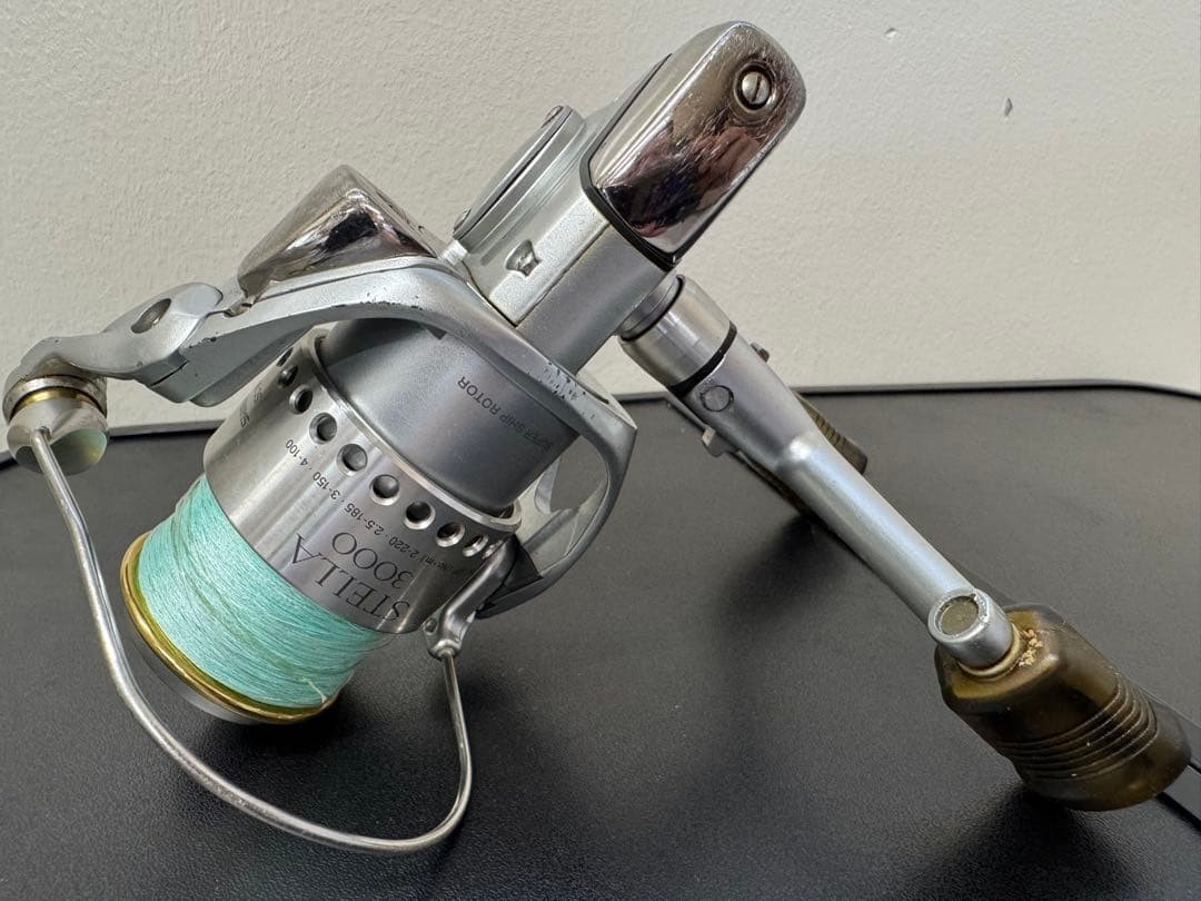 SHIMANO STELLA 3000 SC66F Spinning Reel Tested Smooth Operation Fishing Gear