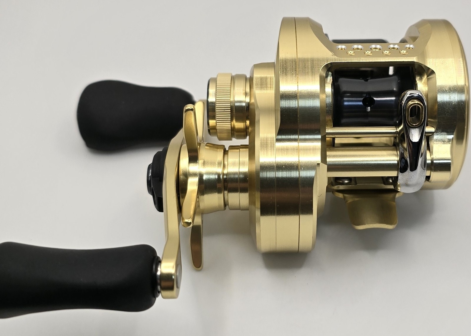 Shimano 21 Calcutta Conquest 200XG Right Baitcast Reel Boxed JDM Excellent