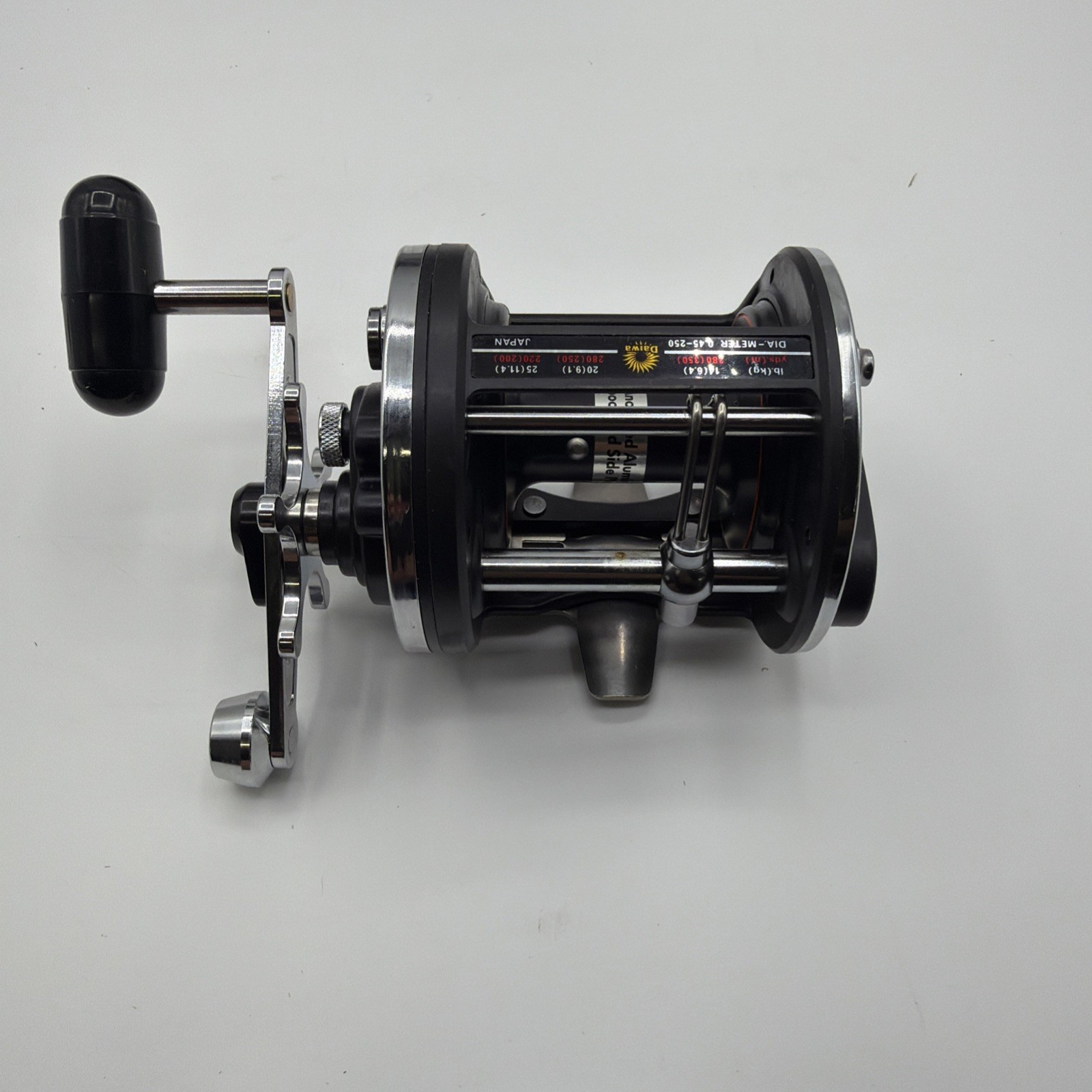 Daiwa Sealine 47H – Level Wind Fishing Reel – New With Box!!