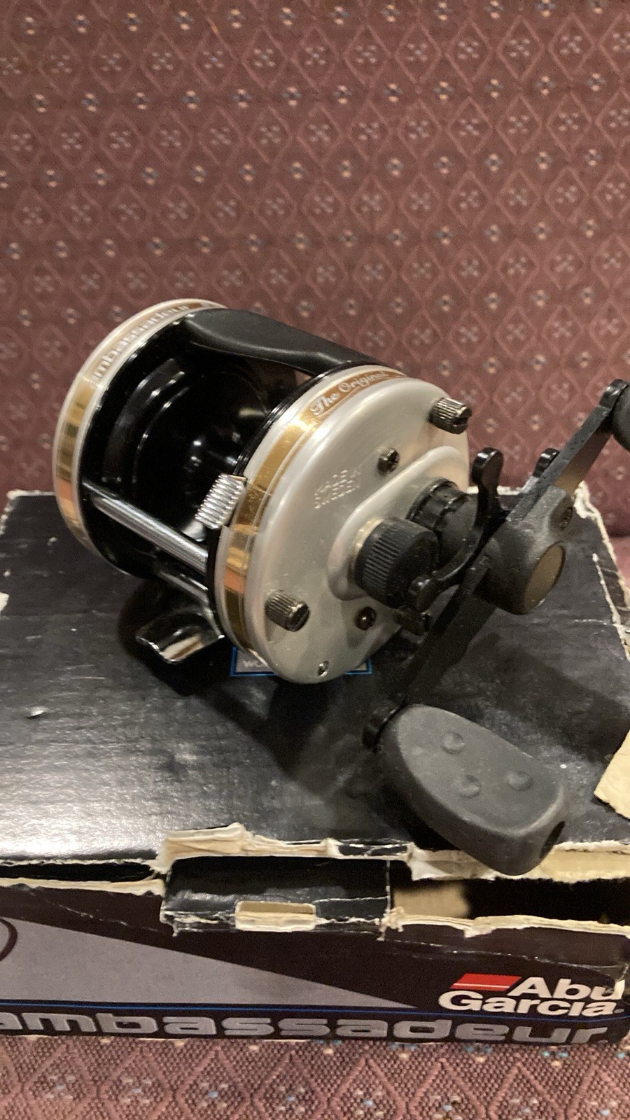 Abu Garcia Ambassadeur 5500 CL3 Baitcast Fishing Reel, RH – NEW