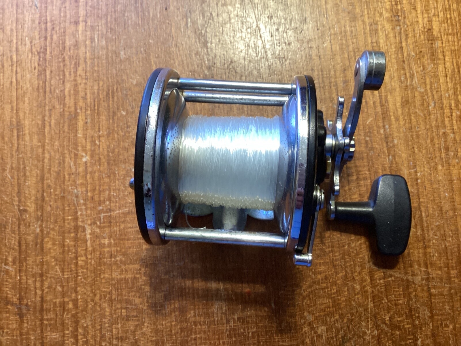 Vintage Penn Long Beach 65 Saltwater Fishing Reel (1127)