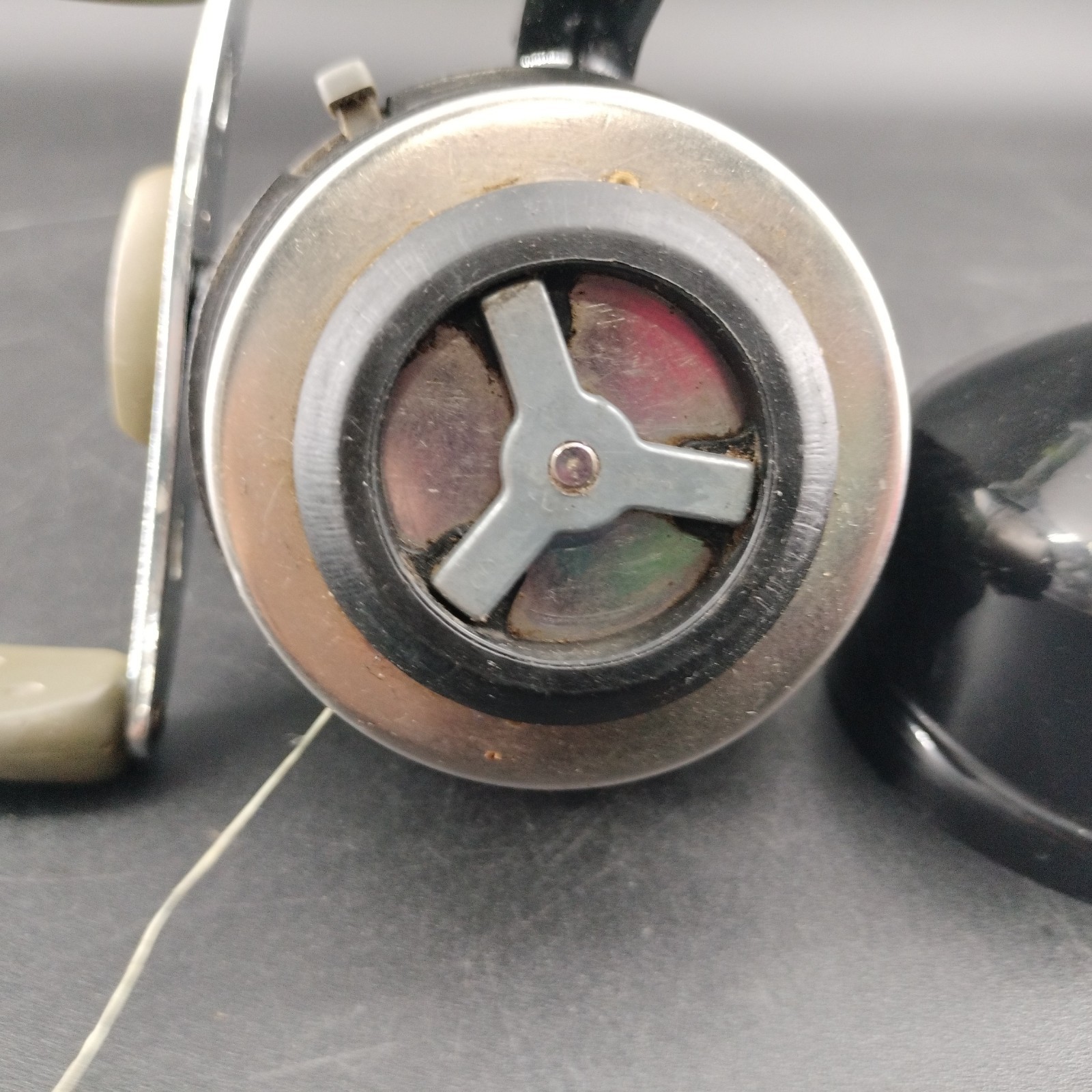 VTG Shakespeare Tiger 20 Closed Face Spin Fishing Reel LH or RH