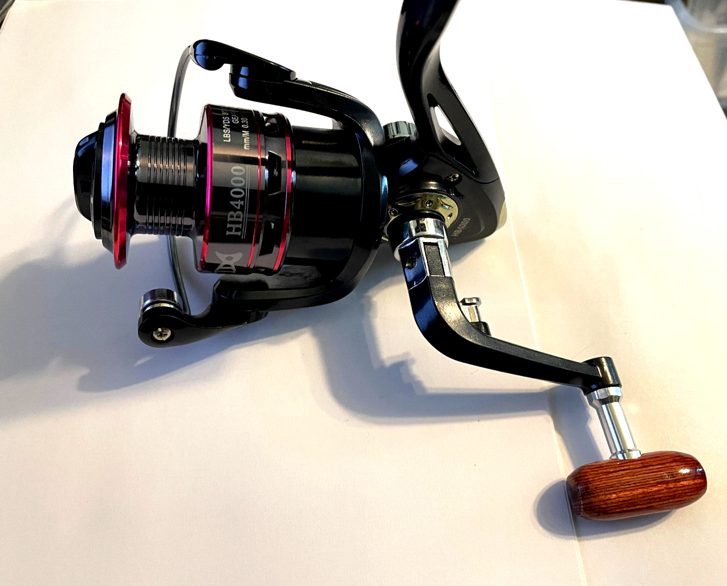 Spinning Reel HB4000, Metal Spool, 17 lbs. Max Drag, 5.2:1 Gear Ratio New
