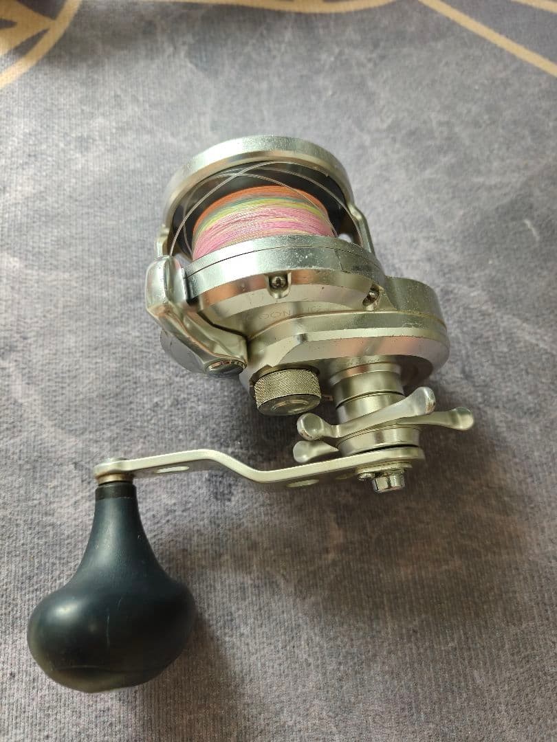 Shimano Ocea Jigger 2000NR HG Right Baitcasting Reel Japan