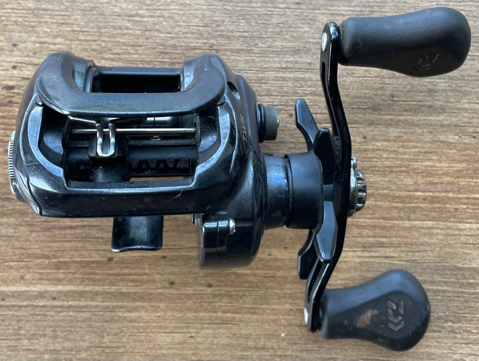 Daiwa Tatula 7.3 CT100HSL TWS Left Hand Baitcasting Reel- Missing Tension Knob