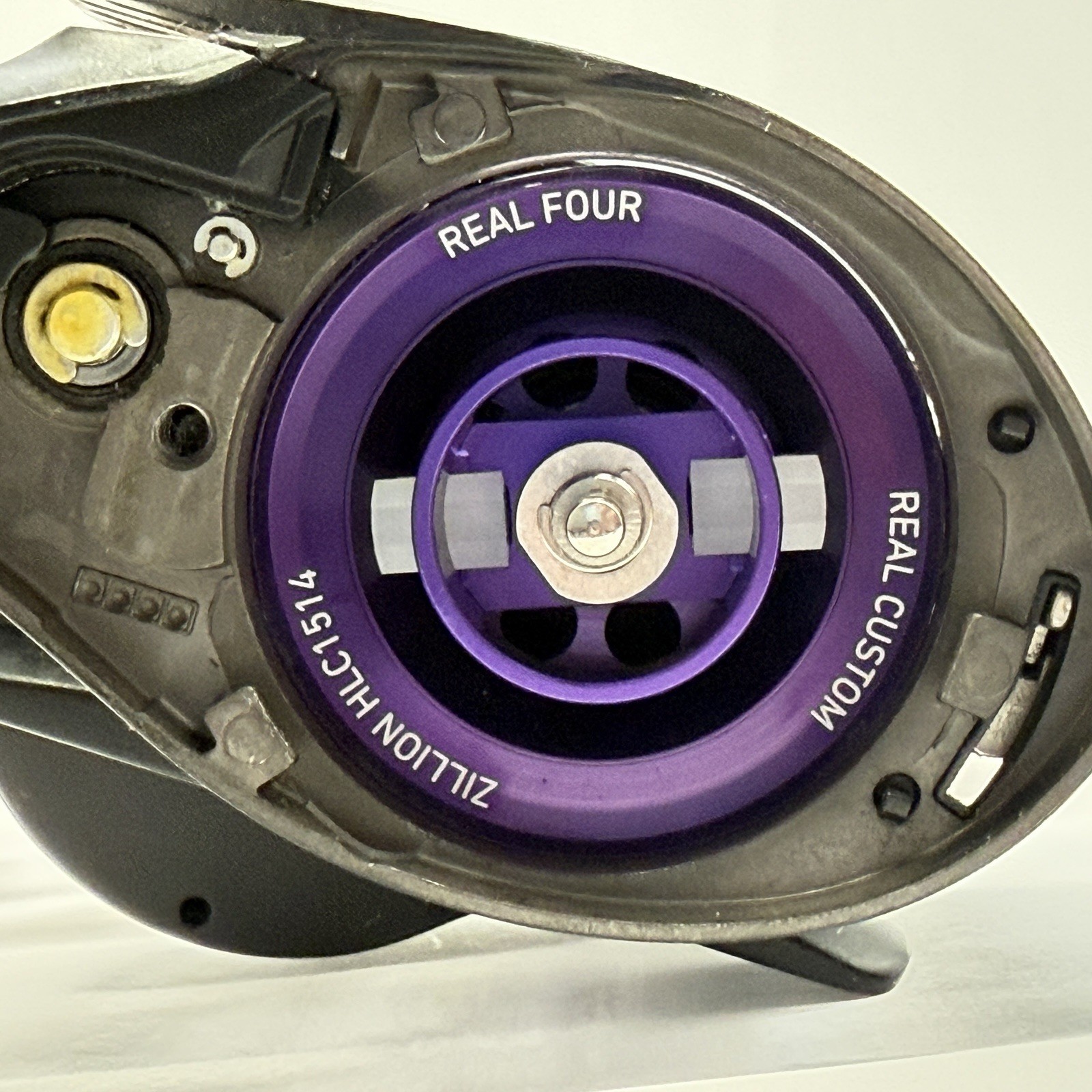 Excellent++ Daiwa Zillion TW HLC 1514SH 7.3:1 RH Baitcasting Reel JDM #472