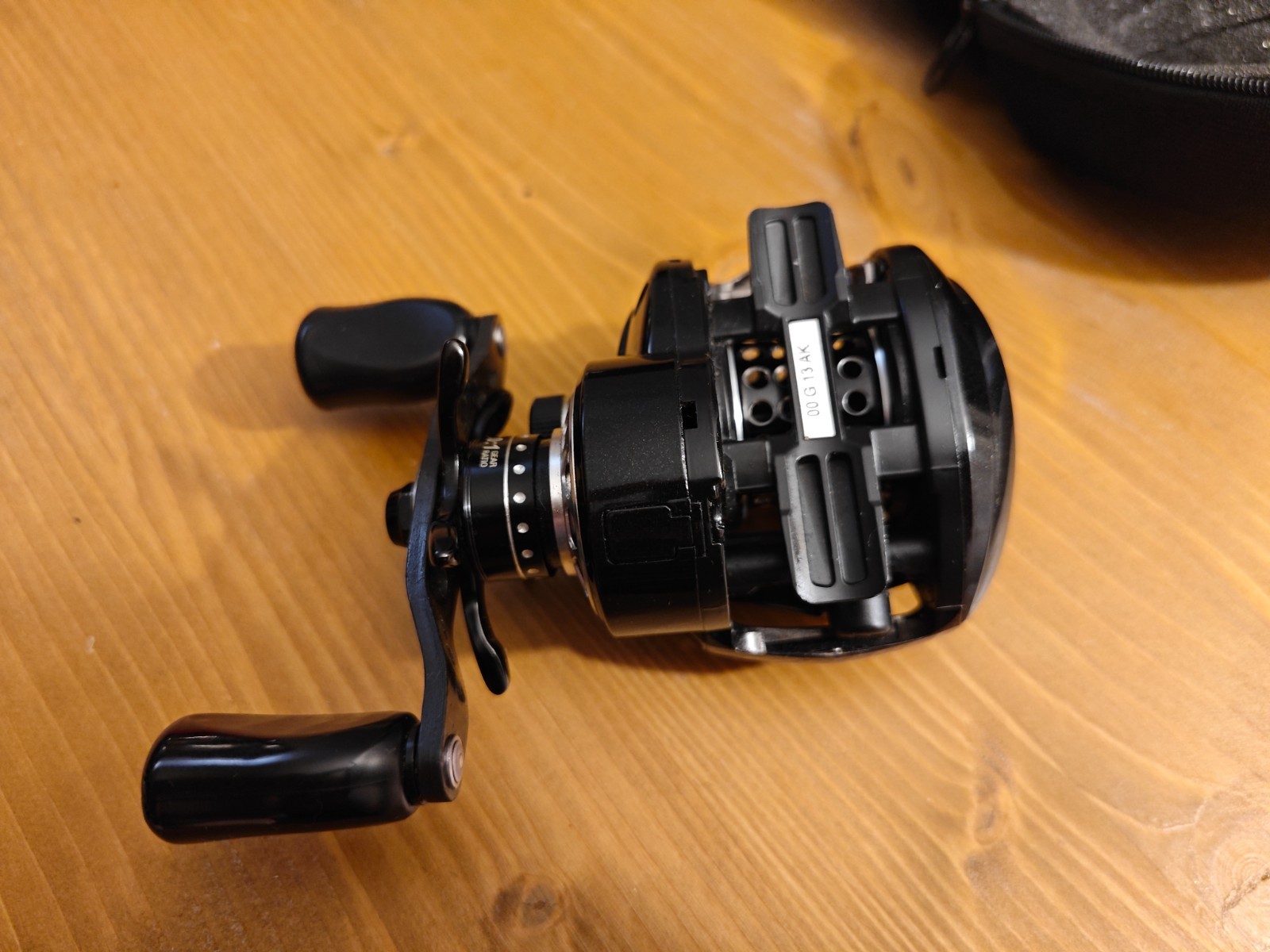 Abu Garcia Revo LTZ AE 74 Raicing