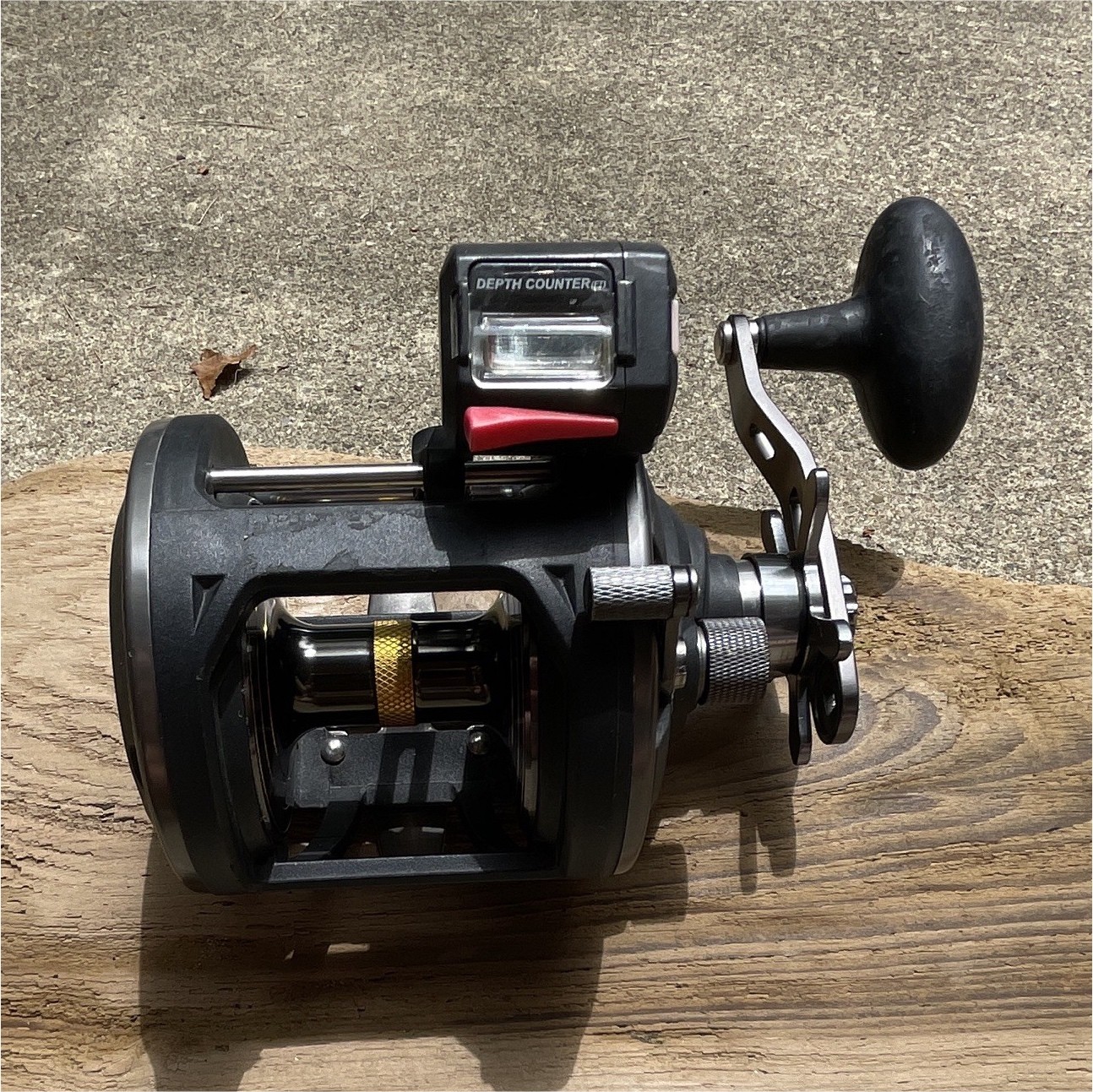 PENN Squall II 30LWLC Lever Drag Trolling Reel Depth Counter 4.9:1 RH 35″