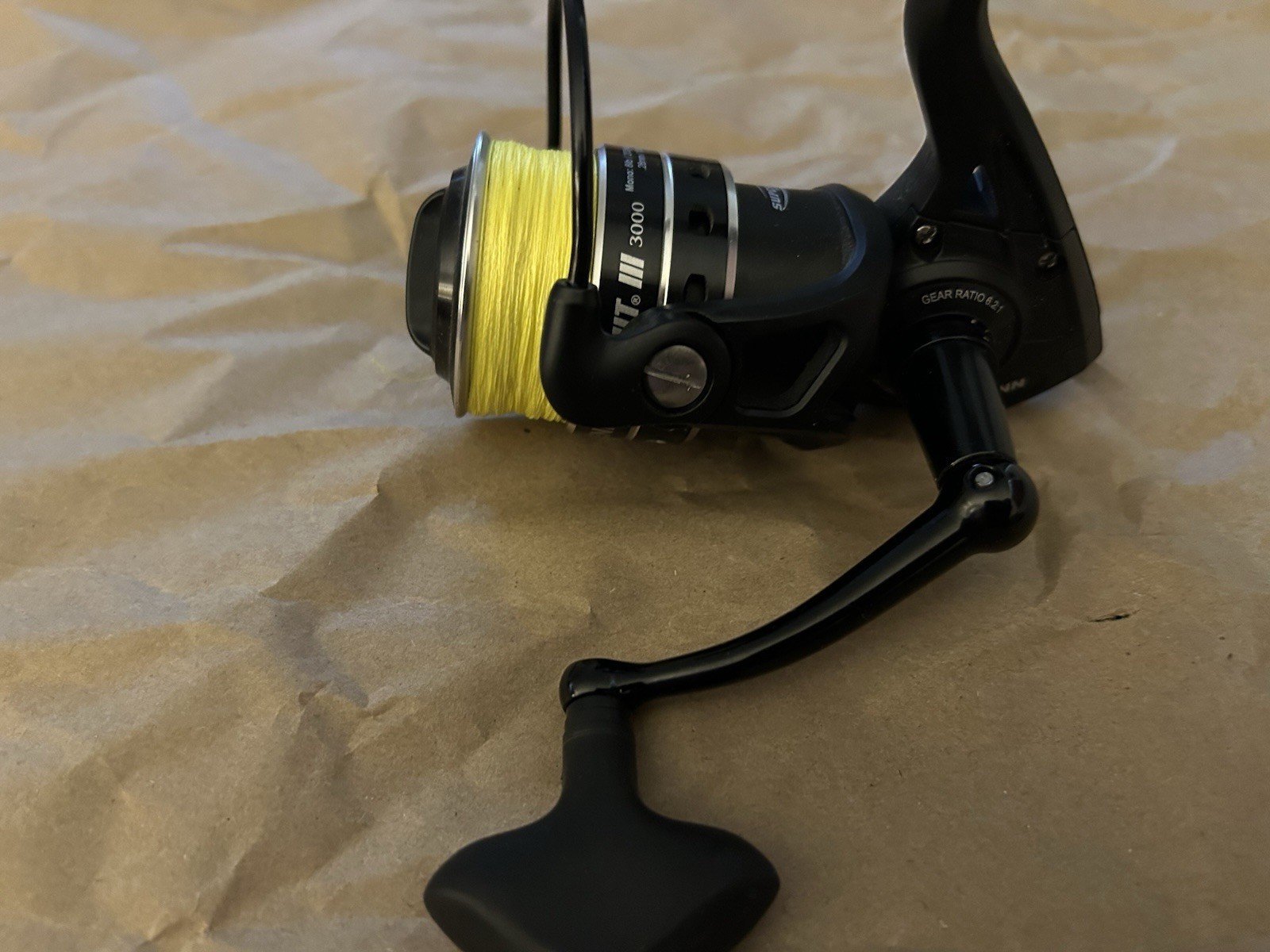 PENN Pursuit III 3000 Spinning Reel HT-100 Superline Spool 6.2:1