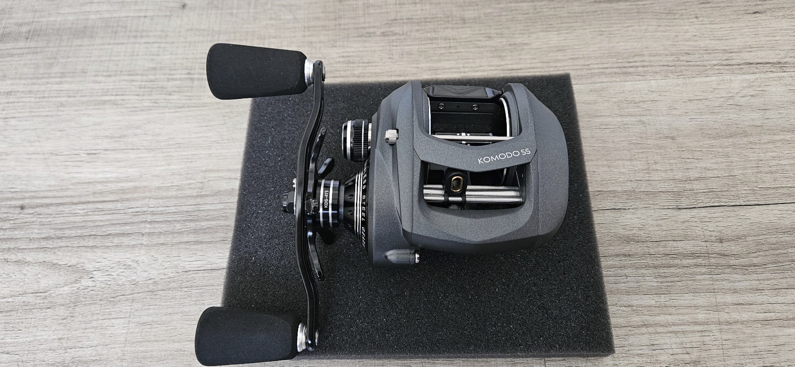 Okuma Komodo SS KDS-471 with a Power Handle ($30 value) and Balanced Handle