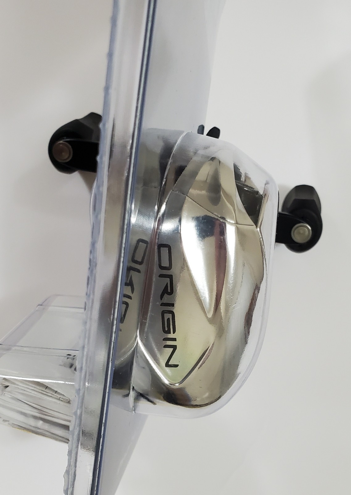 13 FISHING Origin Chrome 8.1:1 Gear Ratio RH Low Profile Baitcast Reel OCRM8.1