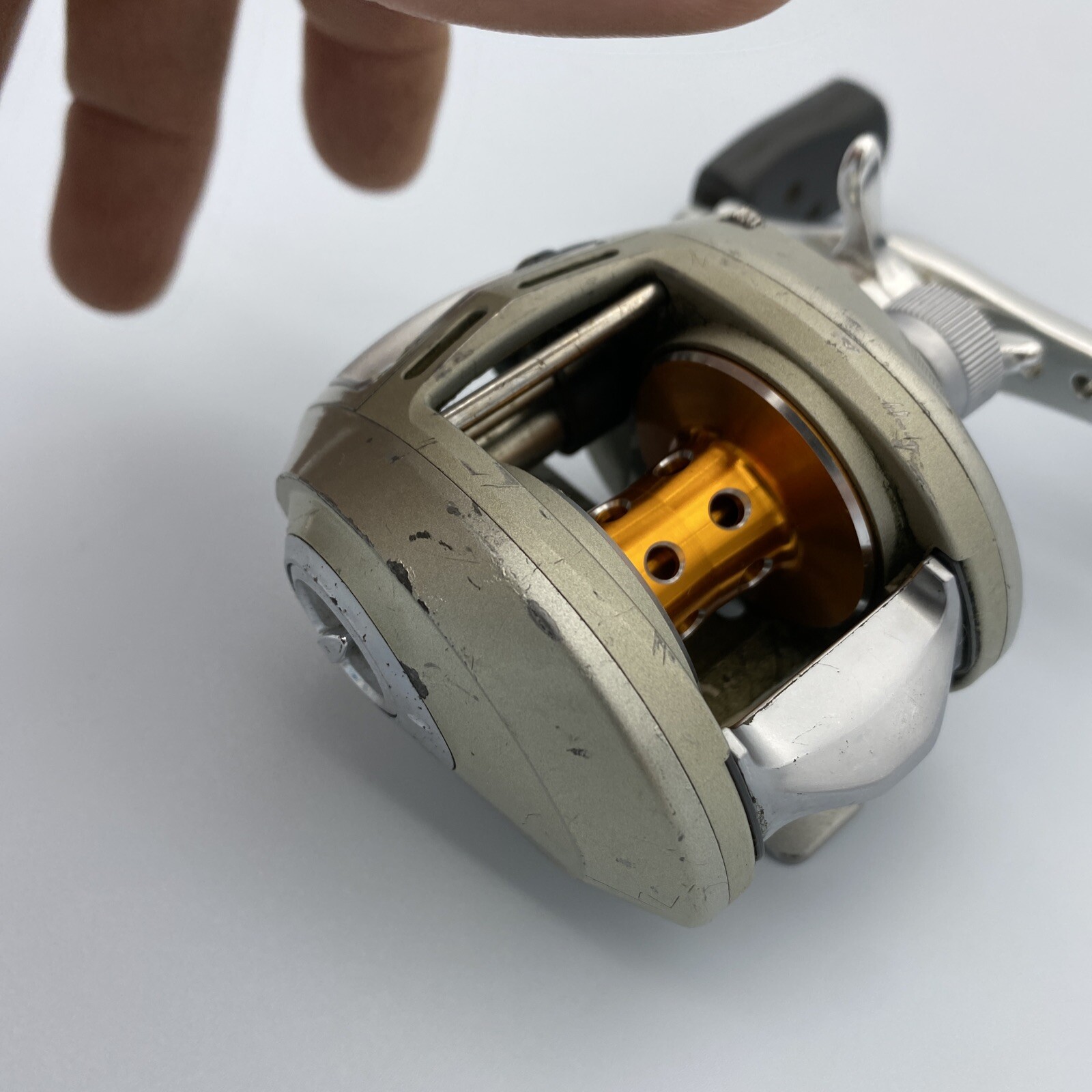 ABU GARCIA Casting Reel REVO STX Ambassadeur 7.1:1 Gear Ratio – FAST SHIPPING!