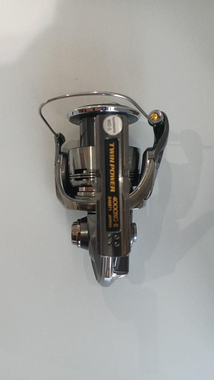 SHIMANO Twin Power 4000XG Spinning Reel 24-Speed High Performance