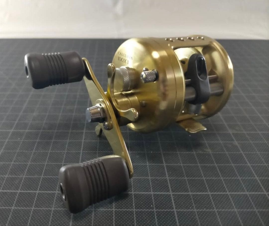 Shimano Calcutta 100XT Fishing Reel Excellent Condition Complete Accessories