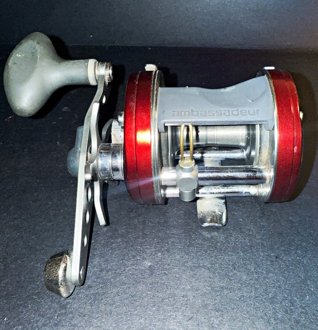 Abu Garcia Ambassadeur 6500 C3 Striper Special 3BB RH Star Drag Reel