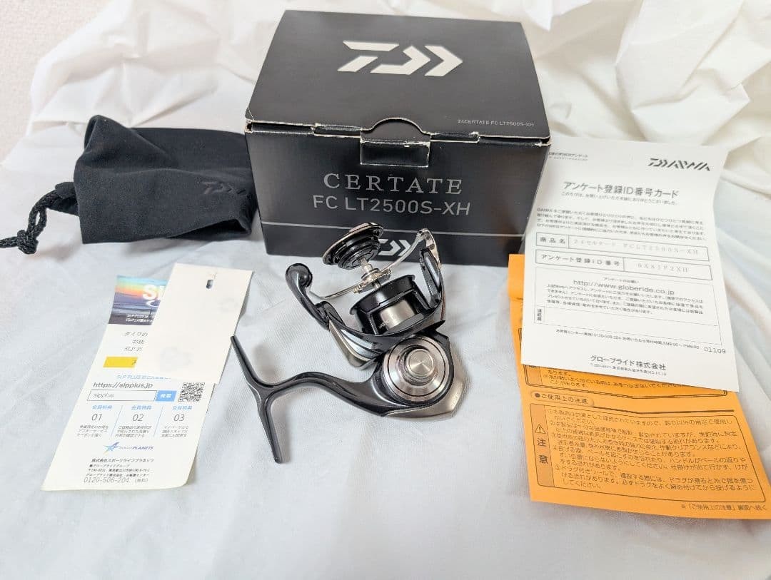 DAIWA 24 Certate LT2500S-XH Fishing Reel Body Used Parts Light Scratches
