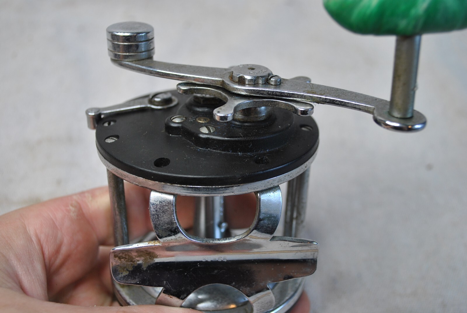 vintage penn long beach 65 reel green handle